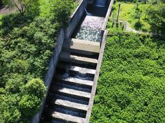 大ヶ洞ダム（おおがほらだむ）階段状の放流路,岐阜県【空撮】ドローン、ダムカード