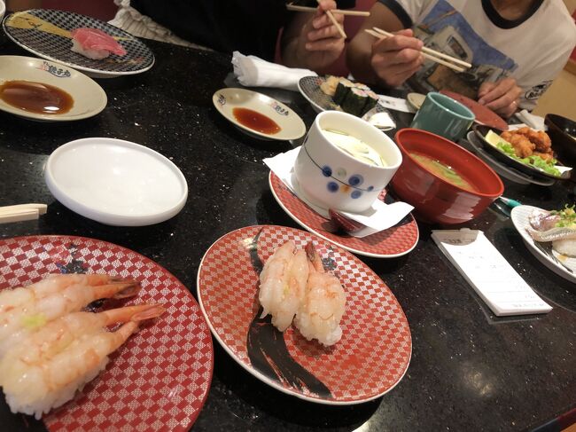 2019年8月8日(木)から26日(月)千葉市のあちこちのお店で、一人で、友達と、家族と美味しい物を頂きました。そのグルメツアー?の記録です。暑い夏でしたが、食欲が落ちることはなく、夏痩せとは無縁の夏でした。
