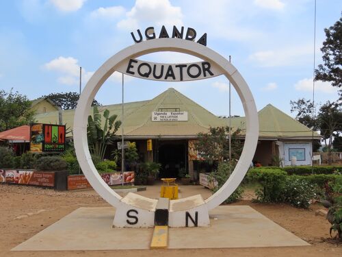 uganda ウガンダ1.5日 首都カンパラと赤道モニュメント』その他の観光地(ウガンダ)の旅行記・ブログ by worldhusiastさん【フォートラベル】