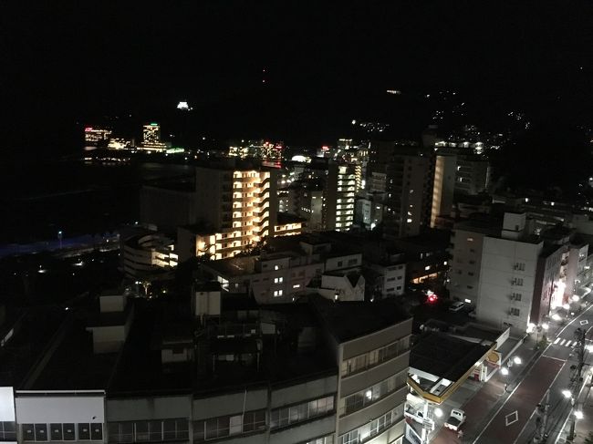 宿泊は、伊東園グループの熱海館さんでした。<br />初の利用でしたのでクチコミを拝見するとかなり辛口な口コミが多かったのですが…<br />電話の対応<br />フロント<br />レストラン<br />客室<br />駐車場の職員さん…等<br />クチコミとは全然異なり実際は良い宿でした。是非再訪したいです。<br />