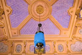 魅惑のシチリア×プーリア♪　Vol.312　☆ドンナフガータ城：優雅な宮殿生活　赤や青のランプの部屋♪