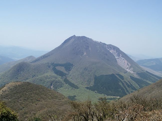 １度は訪れたかった別府温泉、１泊2日旅です。<br />由布岳の美しい存在感、心に深く残りました。<br />湯布院では観光客の多さにびっくり！お宿は別府です。<br /><br />2日めは鶴見岳と地獄巡りです。