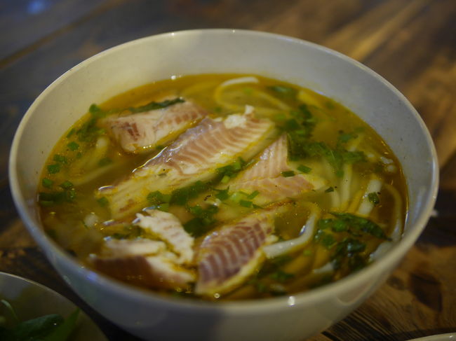 ベトナム、サイゴンで、Ca Loc 雷魚を食す。 二度目ですが、大満足(+_+)/うみゃぁにゃー