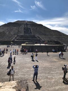 初めてのメキシコシティ （中）  テオティワカン遺跡