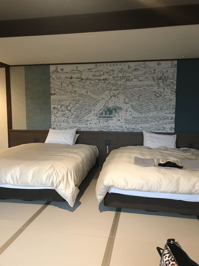 草津で新しいホテルが令和元年8月にオープンしたのを見つけてあまりの安さにポチッ。<br />せっかく行くのだから気になっていた万座温泉にも立ち寄る事に。帰りはやはり気になっていた薬師温泉にも立ち寄ろうと温泉三昧の計画でGO!<br />9/11(水)1日目は万座温泉から草津温泉です。