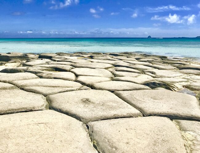 9月11日(水)久米島の旅3日目<br /><br />ビーチで日の出を見る → 朝食 → 昼まで部屋でのんびり → 畳石見学・お昼ごはん → ホテルに戻って昼寝 → 居酒屋さんで夕食