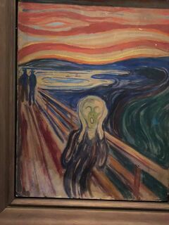 最初にムンク美術館に行く。ムンクの絵は暗いけどすごい人気。 その後ベルゲンに向けて出発