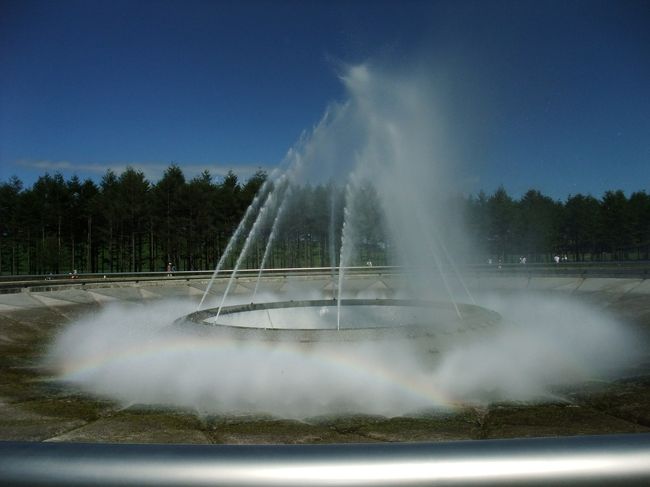 今回の旅行はモエレ沼公園に行くこと、クラーク博士の像を観ることワイン農場散策などでした。<br /><br />ノグチ・イサム氏の思いのこもった公園は市民に愛されていてとても気持ちのいい場所でした。<br />