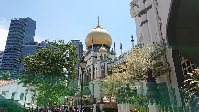 毎回お馴染みのコースのシンガポールとマレーシアのジョホールバルへ行って来ました。<br />気ままな旅をしてきました。<br />年末に向けて忙しくなるので、まとめて休みを取れたので、10月に入ってから急遽手配しました。<br />セントーサ島のマーライオンが閉鎖されるとのニュースが入ったので、行って見ました。<br /><br /><往路><br />10/10 JL711 17:55(NRT)→10/11 00:20(SIN)<br /><復路><br />10/13 JL038 01:50(SIN)→10/11 09:50(HND)<br /><宿泊><br />g-spa singapore<br />Z HOTEL JOHOR(JOHOR BAHRU)<br /><目的><br />オールドエアポートフードセンター<br />ユニバーサルスタジオ シンガポール<br />セントーサ島散策<br />オーチャード周辺散策<br /><br />普段、足を伸ばさない場所を散策をしながら、活動範囲が広がれば良いかなと考えてました。<br /><br />日本では、台風19号が接近してますが、問題無いと過信してました。<br />最後に思わない展開が…。
