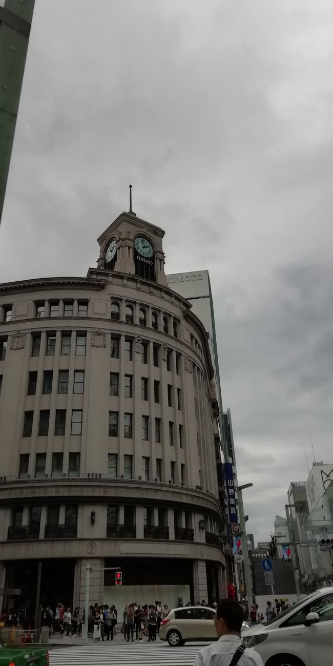 銀座シックスは開店時に混んでるので行ったことがなかった。ついでに周辺散策。
