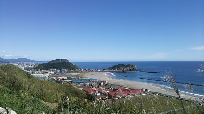 ご覧戴きましてありがとうございます。<br /> 2019年9月21日は札幌を起点に日帰り?で室蘭市内を散策してきました。<br /> 2部構成での公開を予定しており、前編では①スーパー北斗を利用して札幌から東室蘭まで移動した時の様子、②イタンキ浜という砂浜を散策した時の様子等をご覧戴きました。<br /> 今回の後編では①潮見公園の展望スペースで景色を楽しんだ時の様子、②室蘭市内でランチを頂いた時の様子、③室蘭から札幌まで特急すずらんで移動した時の様子等を紹介させて頂きます。<br />