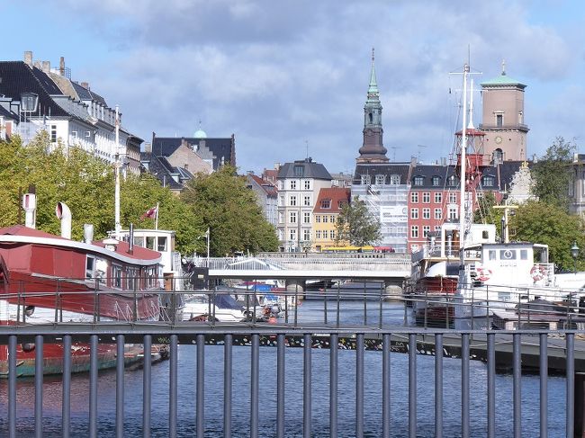マルメからコペンハーゲンに移動して１日滞在しました。<br />今回は僅か1日ですが、コペンハーゲンでの街歩きをアップします。<br />