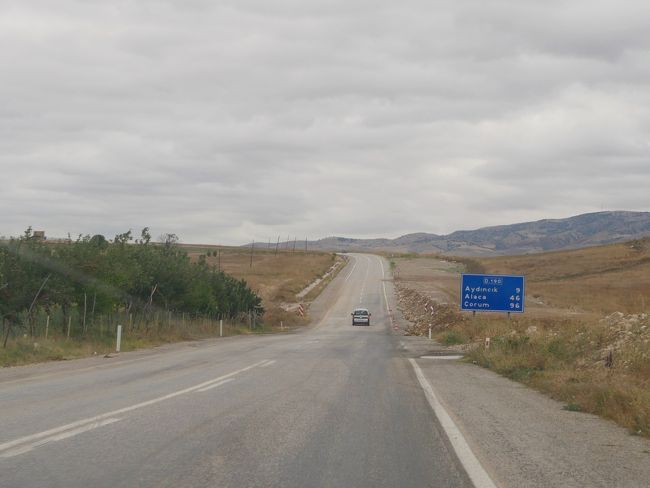 2019.8トルコの知人を訪ねる13-TurhalからAlacahoyuk（アラジャホユック）137kmドライブ