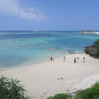 ＪＡＬで行く海の見えるリゾートホテル３連泊（４日間）沖縄で過ごす夏の思い出滞在中レンタカー付き（１）