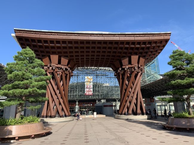 旅の行き先、メインのアルペンルート、お天気に恵まれず超サックリ滞在に。その分富山市内を観光することにしました。<br /><br />富山に来るのは初めて。あまり観るものは・・と聞いていましたが、実際来てみればやはりいろいろあるもの。泊まってみたかったドーミーインの和風宿も含め、楽しめました。<br /><br />3日目は金沢へ。人・見所・お土産物の多さ、金沢は観光の王道と改めて思いました。