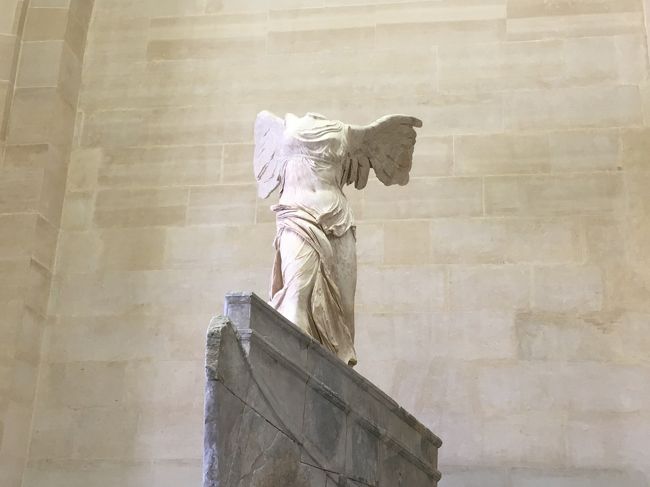 今回は③ パリ観光 ルーヴル美術館で芸術鑑賞と人気レストラン シャルティエでグルメに舌鼓を打つ<br /><br />今日はツェルマットへ向かう前にちょっと・・・いや大きく反対方向へ寄り道してパリへ観光に行く。<br /><br />《全体スケジュール》<br />ツェルマットでのブライトホルン登山を主の目的に周辺及びグリンデルワルトのトレッキング。ちょっと足を伸ばしてパリ観光、帰りにウィーン観光をしてきました。<br />①8/8 羽田空港→ウィーン経由→チューリッヒ空港→グリンデルワルト<br />②8/9~11 グリンデルワルト トレッキング<br />③8/12~13 ★パリ観光<br />④8/14~19 ツェルマット登山・トレッキング<br />⑤8/20~21 サンモリッツ トレッキング<br />⑥8/22~23 ウィーン観光<br />⑦8/24 帰国