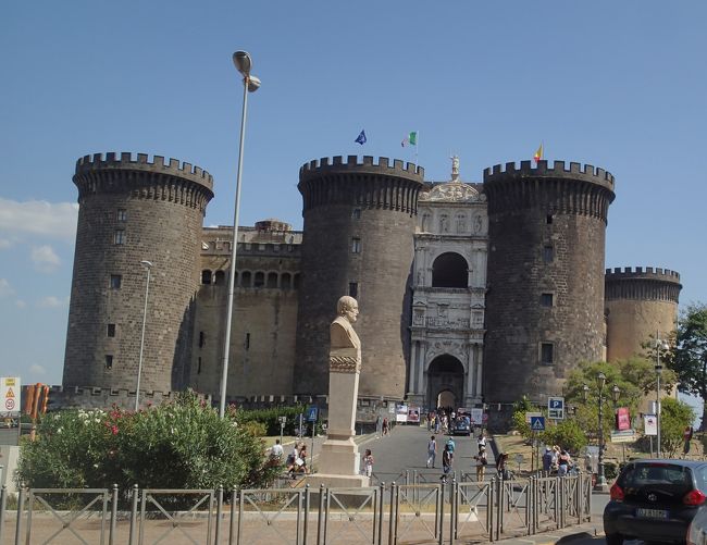 2019年9月にイタリア一人旅してきました。ミラノ→フィレンツェ→シエナ・サンジミニャーノ・ピサ→ナポリ・ポンペイ→ローマを周遊しました。