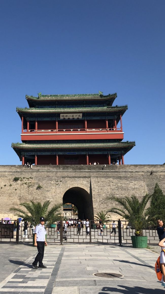 現地ツアーで午前中は居庸関長城、午後は頤和園を観光しました。長城のてっぺんまで登れたかな。