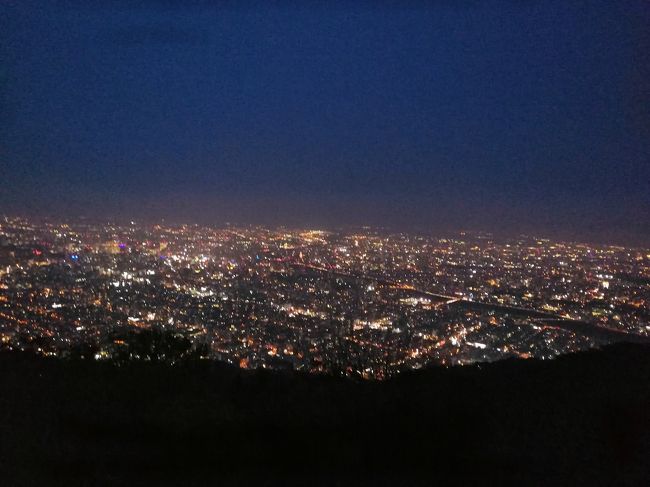 7月に続き、大好きな札幌を訪れました。<br />台風でキャンセルせざるを得なかったり、最終的には搭乗した便が「視界不良のため羽田空港に引き返す可能性があります」とアナウンスがあったり。なかなかたどり着けない北の大地が愛しくなりました。
