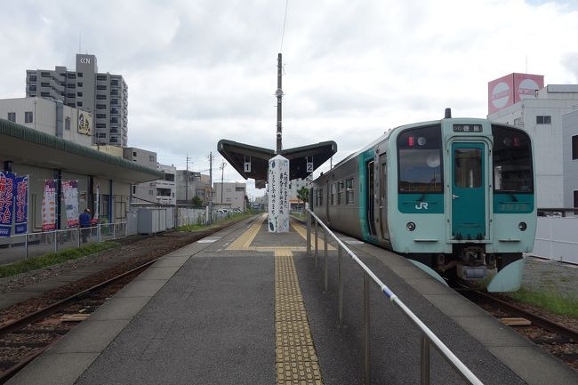鳴門線で徳島へ行き、徳島から徳島線に乗って阿波池田を目指しました。<br />特急より鈍行の方が好きなので、あえての鈍行旅です。