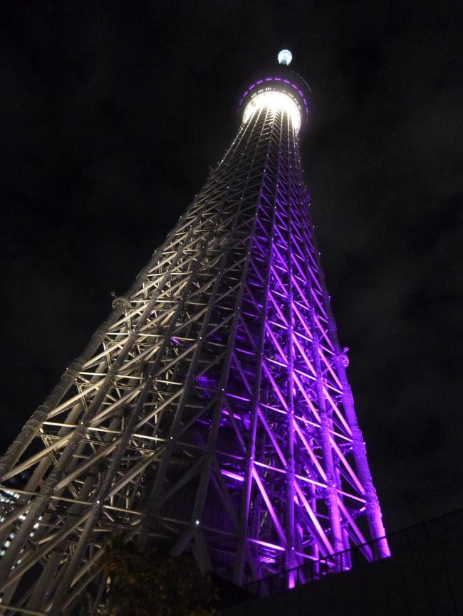 ふと思い立って、夫婦ふたりでスカイツリーへ。<br />夜景がきれいでした♪