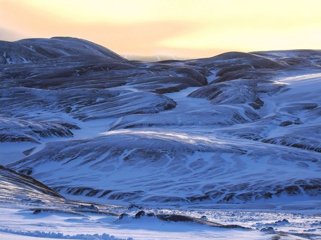 アイスランド山旅　ここは異世界？　ロイガヴェーグル縦走　二日目