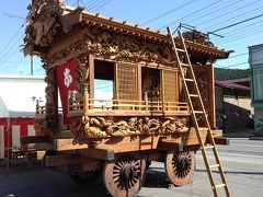 口粟野神社の彫刻屋台