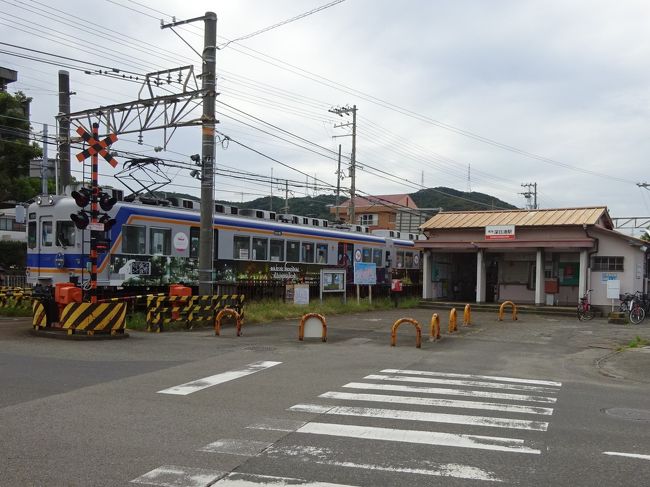 昨年夏、大阪への用事のついでに巡った大阪南部のローカル線。<br />今回、また同じ用事で大阪に出かけたので、その続きで和歌山のローカル私鉄に乗りに行っております。<br /><br />その昨年夏の前回、いくつか巡った南海のローカル支線のうち、特に印象に残ったのが多奈川線でした。<br />大阪の南端・岬町内を走る短い路線なのですが、かつて淡路島や四国への航路との連絡路線として栄えた形跡だけが残っており、また沿線の景色も非常に素朴で、「是非また来て沿線を歩いてみたい」と強く思っていました。<br /><br />ということで、寄り道をしてみました。今回、ちょっとこだわってみたところです。<br /><br />「和歌山のローカル線」と言っておきながら大阪府内、歩きがメインということで「番外編」という題名をつけてみました。<br />