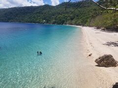 ほぼ貸し切り状態のきれいな海　カニバッドビーチ