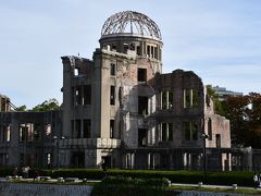 平和祈念公園と広島城