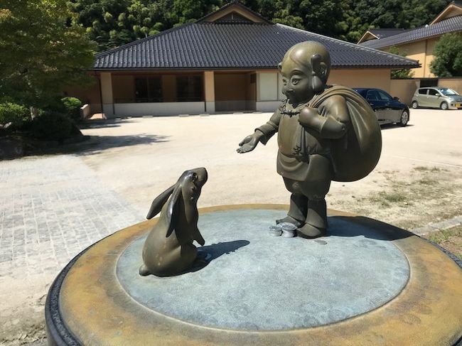 どもー(・▽・)ノ<br />本日は2泊3日の山陰旅行+αの延長戦。<br /><br />昨日台風のために運休したサンラインズ出雲ですが、無事に本日夕方発のものに振り替えられました(・▽・)ガハハ!<br />詳しくはこちら→https://4travel.jp/travelogue/11554502<br /><br />こんなことになるとは思っていなかったので、今日は完全にノープランだヨ!<br /><br />※旅行地域を「玉造温泉」にしてありますが、正直言って有益な玉造温泉情報は殆どありません;<br />むしろ一畑電車がメインです…。<br />