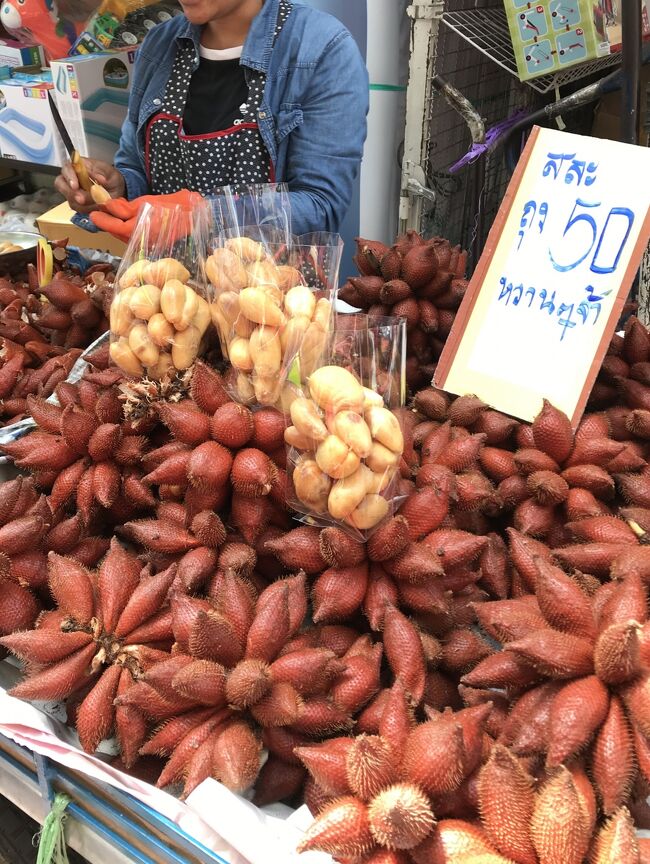 2019年10月19日（土）～ 23日（水）<br />タイ王国の首都バンコクに行った<br />3年ぶり、5度目の訪問<br /><br />フライト： キャセイパシフィック航空<br />ホテル： メルキュール バンコク サイアム<br /><br />為替レート： JP￥10,000 ＝ THB 2,795<br />　（３年前： JP￥10,000 ＝ THB 2,963）