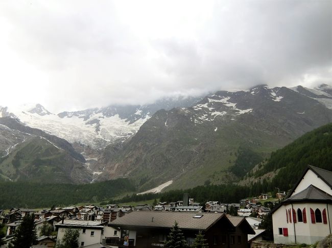 アルプス５大名峰と絶景列車の旅　９　またもや雨に見舞われたミシャベルアルプス（サースフェー）