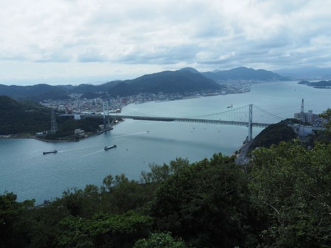 二日目は大分県の別府温泉へ!<br />その前に、関門海峡近辺を観光しました。<br />日本史のなかで一番好きな時代が源平合戦(全然詳しくはないんですけど…)なので、壇ノ浦観光は外せません。<br /><br /> 一日目 広島・大和ミュージアム てつのくじら館<br /> 二日目 山口・下関、大分・別府<br /> 三日目 山口・元乃隅稲成神社・萩<br /> 四日目 島根・石見畳ケ浦 松江城<br /> 五日目 鳥取・砂の美術館<br /><br />この旅行記は、二日目前半編です。<br /><br />
