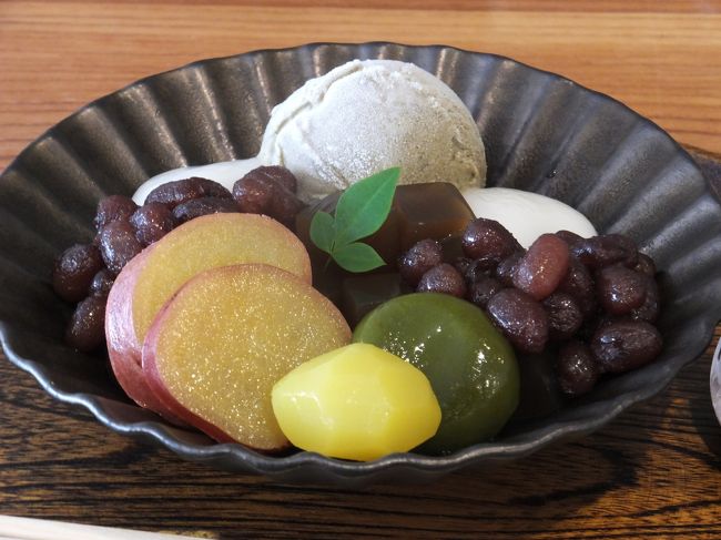 久しぶりに泉本町の和菓子の老舗「村上」の和カフェ『菓ふぇMURAKAMI 本社店』にお邪魔しました。<br /><br />和菓子の老舗がプロデュースする和カフェの期間限定の和スイーツを堪能。 <br /><br /><br /><br /><br /><br /><br />金沢へ・・・・・