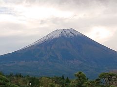 毎年恒例の朝霧ジャンボリーでゴルフ