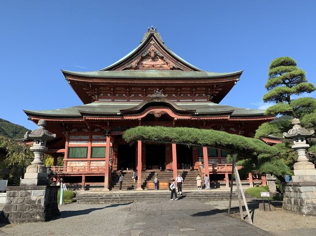 休みの日、昇仙峡が紅葉シーズンと聞いたので、昇仙峡と甲府市の観光に出かけた。
