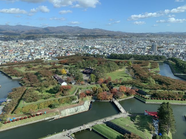 ユナイテッド航空特典を使って1泊2日の旅に行ってきました♪<br />今回は、函館から新千歳空港を経由して郡山編です<br /><br />【行程】<br />11/3 東京~函館~新千歳空港~福島空港~郡山<br />11/4 郡山~東京<br /><br />【フライト】<br />03 NOV NH4757 Y HND HKD 0655 0815<br />03 NOV NH4854 Y HKD CTS 1210 1250<br />03 NOV NH1114 Y CTS FKS 1600 1725<br />(UA特典で手配したANAエコノミー航空券「羽田(HND)/函館(HKD)/札幌(CTS)/福島(FKS)」5,000マイル)<br /><br />【宿泊】<br />11/3 郡山 wow!s カプセル<br />(Booking.comで予約 2,900円)