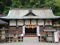 闘鶏神社　世界遺産に登録されています。　勝負の神様