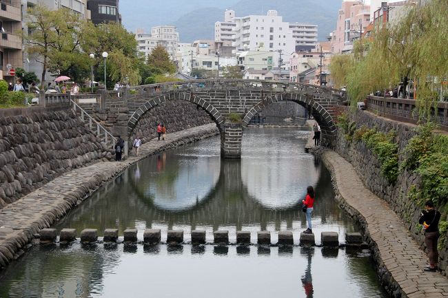 2019年11月 3日（日）～11月 4日（月）<br /><br />長崎にはもう何度も行っていますが、今回はこれまでに行ってなかった場所をピックアップしました。<br /><br />＜1日目＞　出島 / 眼鏡橋<br /><br />＜2日目＞　軍艦島 / 稲早山<br />