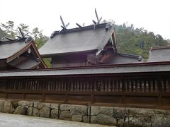 ２０１９年１月１日　島根県　その３　雨の出雲大社参拝。島根ワイナリーに寄りました。