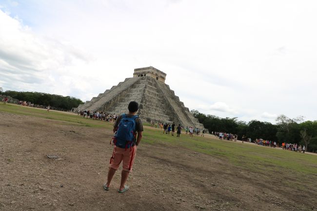 エジプトの次にどうしても行きたかった場所メキシコ。<br />テオティワカン、チチェン・イツァの遺跡に感激。<br />ついでにカンクンでリゾート気分を満喫しジンベイザメともシュノーケリング。<br />すこし危険なイメージもあるメキシコでしたが大満足な夏休みになりました。<br /><br />2019年7月13日～7月21日　（9日間）<br /><br /><br />7月13日<br /><br />　アエロメヒコでメキシコシティーへ<br /><br />　ホテルにチャックイン後、すぐに国立人類学博物館へ　（ホテルから徒歩30分位）<br /><br /><br /><br />7月14日<br /><br />　早朝　バスでテオティワカン遺跡へ<br /><br />　　　　1日満喫<br /><br /><br /><br />7月15日<br /><br />　早朝からメトロでソカロ歴史地区を散策<br /><br />　午後　メキシコシティーからカンクンへ国内線で移動<br /><br />　カンクンのホテルはオールインクルージブル初体験！<br /><br /><br />7月16日<br /><br />　グランセノーテとチチェン・イツァのツアーに参加<br /><br /><br />7月17日<br /><br />　ジンベイザメ・シュノーケルツアーでジンベイザメと泳ぐ！<br /><br /><br />7月18日<br /><br />　ショッピング等。最後の夜をゆっくり過ごす<br /><br /><br />7月19日<br /><br />　午後　カンクンからメキシコシティー／メキシコシティから成田へ<br /><br /><br /><br />7月21日<br /><br /><br />　早朝　成田に到着！　群馬の自宅までカンクンのホテルを出てから約24時間かけて帰宅<br /><br />　<br />　　　　<br /><br />