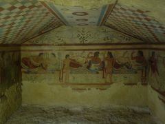 Tarquinia のエトルリア文明の遺跡。(2) 壁画がすばらしい Tarquinia のエトルリア文明の遺跡。(2) 壁画がすばらしい