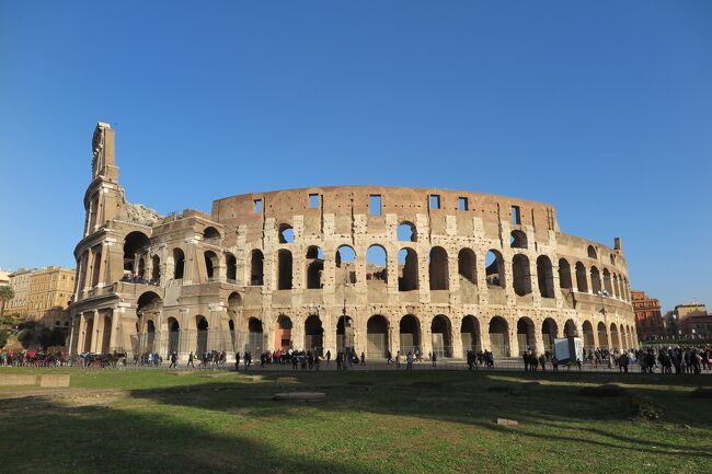 ２泊３日弾丸イタリア旅行の２日目。<br />フィレンツェを出発してローマに向かいます。<br />ローマ到着後、早速ローマ市内とバチカンの街歩きをしました。