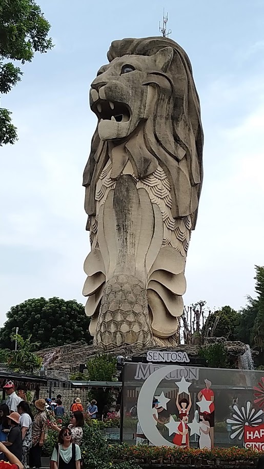 マレーシア航空のビジネスが安かったので、今年もシンガポールに行くことにしました。せっかっくなので、ちょっと足を伸ばしてビンタン島へ。何もないのでリゾートライフを楽しみました。シンガポールもリピーターといえるくらいになったと思うので、まだ行ってないメガジップとラオ・パサのサティストリートに行ってみました。