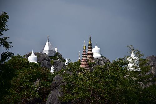 パパーン遺跡仙人の名作Pra Phon Suphan 2567 プラクルアン　一 ランパーン】 “知られざるタイの絶景