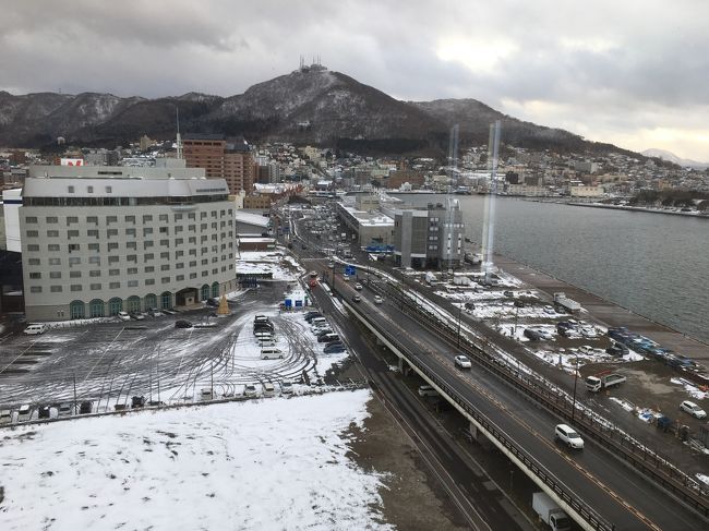初めての青森・函館旅行です。<br />当選した国内線往復の航空券があった(使用期限が迫っていた)ので初めての青森・函館をゆったりと楽しんできました。<br /><br />旅程<br />往路 羽田ー青森(JAL)<br />☆2019/11/19 1日目 青森市内観光<br />★2019/11/20 2日目 津軽海峡フェリーで函館へ移動・函館観光<br />☆2019/11/21 3日目 函館観光<br />☆2019/11/22 4日目 函館観光2<br />復路 函館ー羽田(JAL)