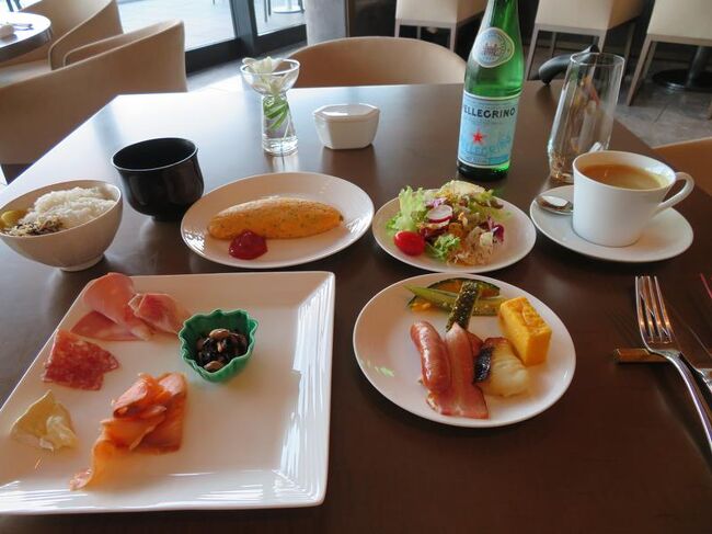 ホテルライフを楽しむ沖縄（９）ハレクラニ沖縄クラブラウンジの優雅な朝食