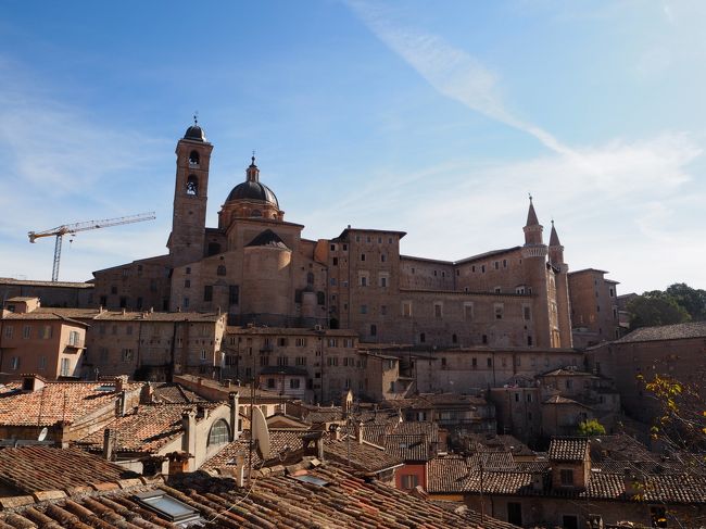 《イタリア 》地図を見ていて偶然見つけたラファエロの生誕地ウルビーノへ