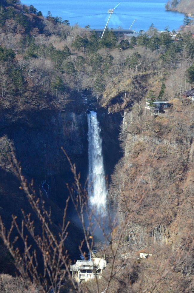 修学旅行生と外国人であふれる日光の旅 2日目 枯れ木ばかりの華厳の滝 栃木県の旅行記 ブログ By Kirstinorgeさん フォートラベル